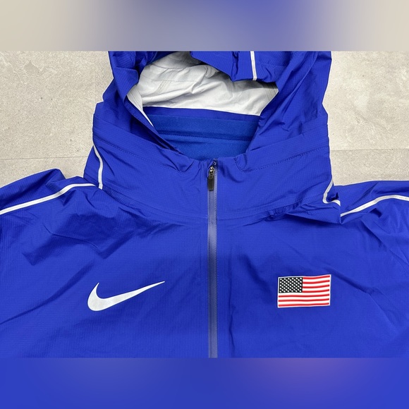 Nike Team USA Olympics lightweight rain jacket - Picture 3 of 9